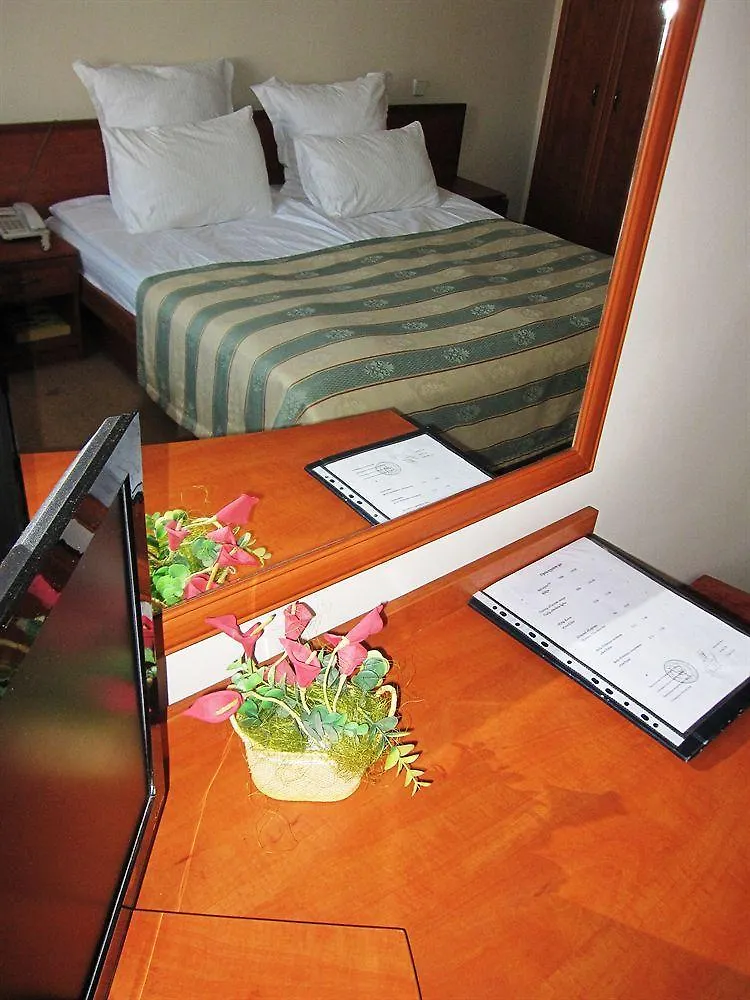 Conference Hotel Suputnyk Lviv 4*,