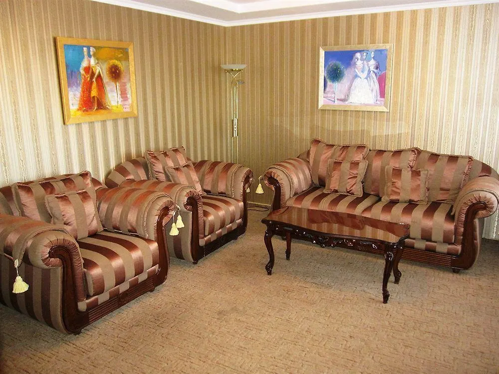Conference Hotel Suputnyk Lviv 4*,